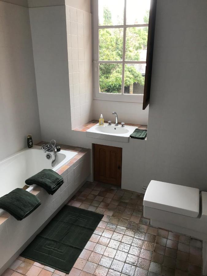 Clos Saint Leonard Durtal Buitenkant foto