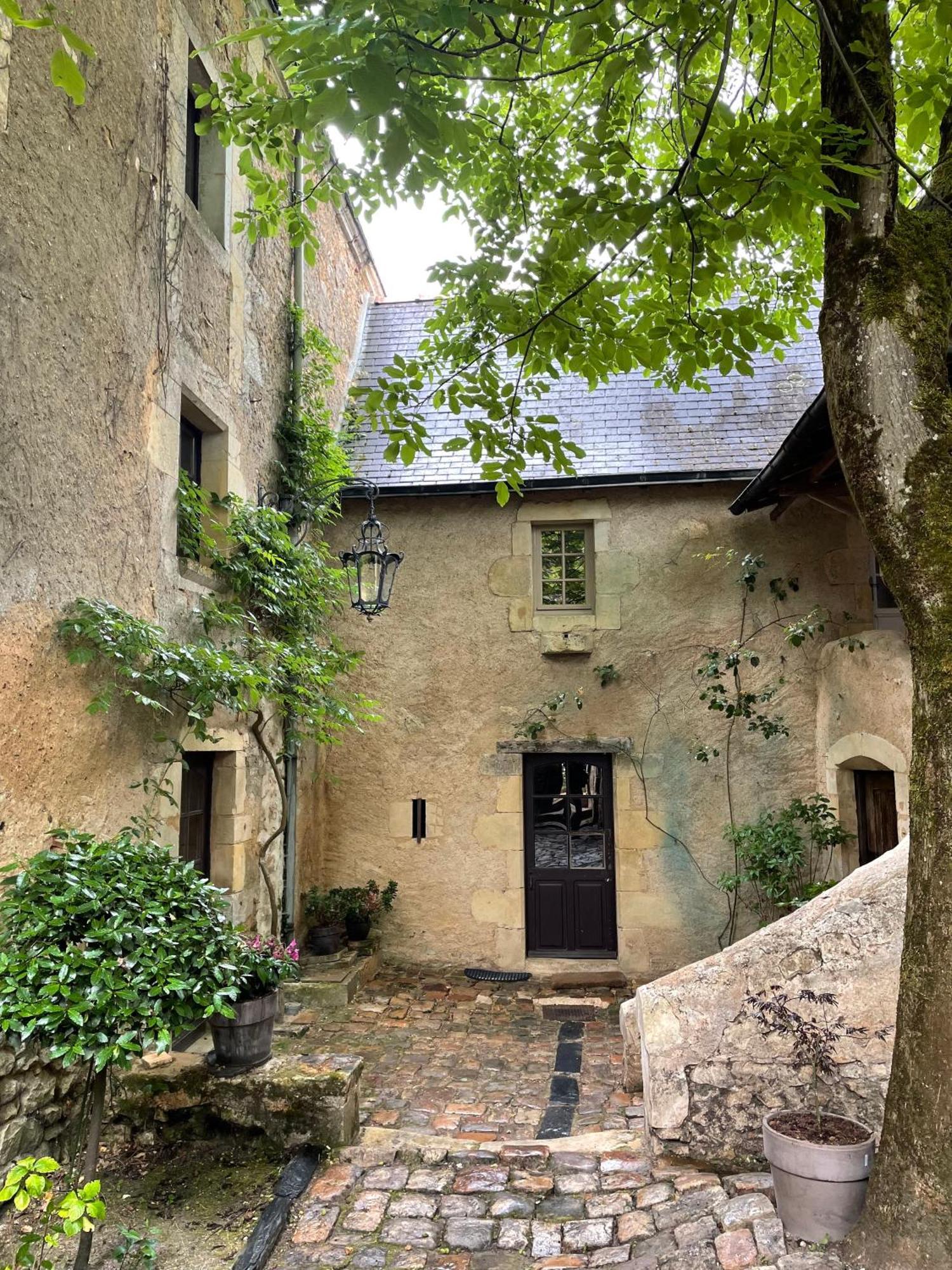 Clos Saint Leonard Durtal Buitenkant foto